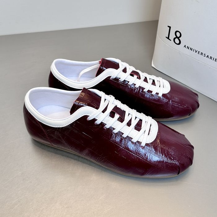 グロッシー スニーカー 10119