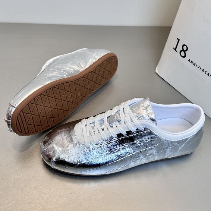 グロッシー スニーカー 10119