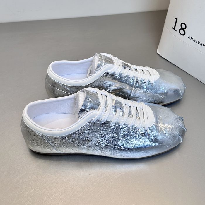 グロッシー スニーカー 10119