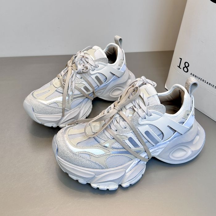 ボリュームデザイン スニーカー 10074