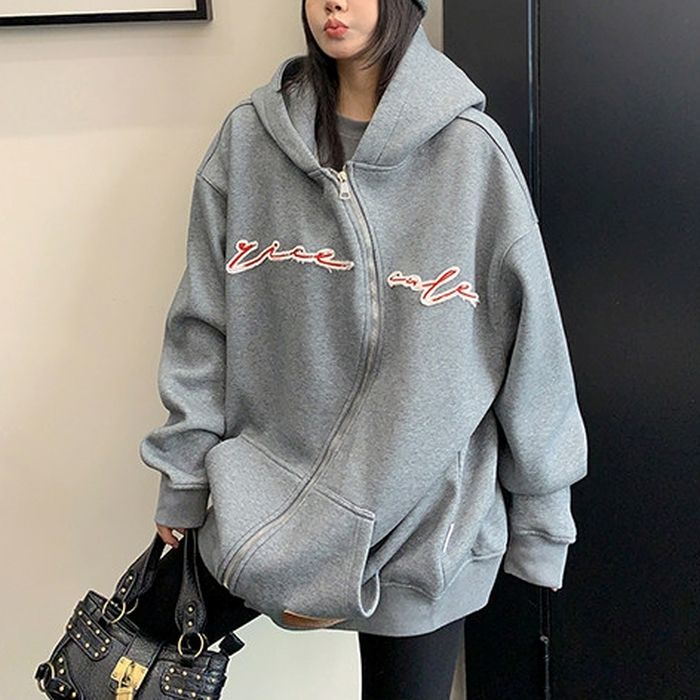 フロントロゴ ジップアップパーカー 10110