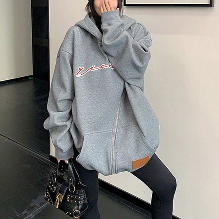 フロントロゴ ジップアップパーカー 10110