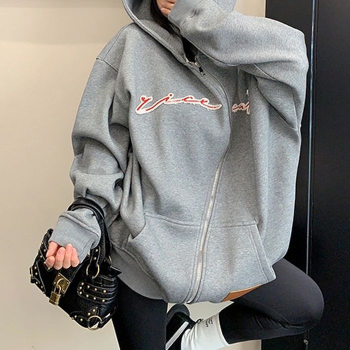 フロントロゴ ジップアップパーカー 10110