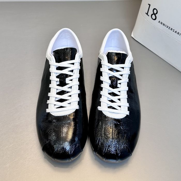 グロッシー スニーカー 10119