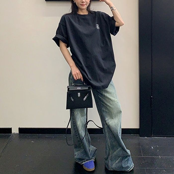 刺繍入り オーバーサイズ Tシャツ 10170